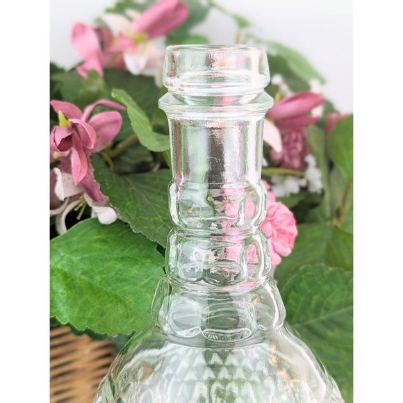 Vintage Clear Glass 1975 Whiskey Liquor Decanter with Stopper 70s Water Decanter - Picture 3 of 9